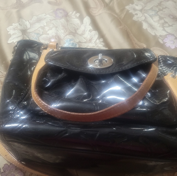 Coach - Picture 2 of 8